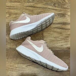 Nike Sneakers in Dusty Rose- Womens size 6